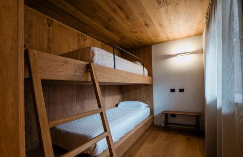 DALANIA MOUNTAIN APARTMENTS - Photo 45