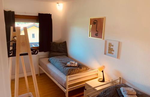 FELIX LIVING 6, Monteurwohnung, 3 Zimmer, getrennte Betten, Balkon, Parkplatz - Photo 1