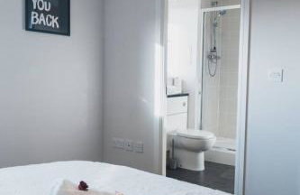 Top-Floor 2-Bed Near Braehead - Foto 25