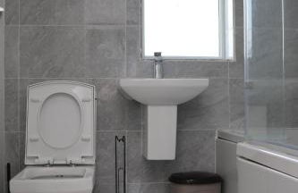 Well furnished 4 bedroom house in Rainham - Foto 17