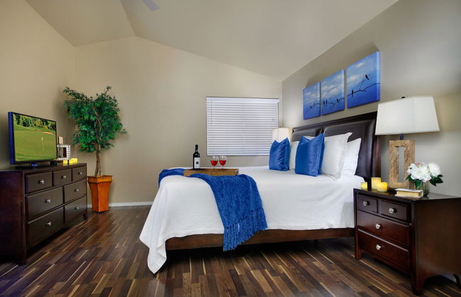 Backyard Playground! Golf Sport Court & Hot Tub! - Foto 3