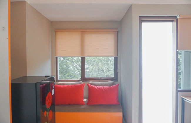 Cozy Studio Apartment At LRT City Jatibening - Foto 4