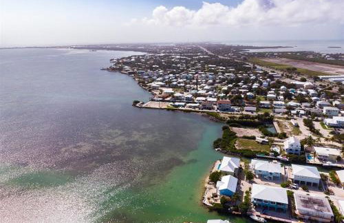 Seas the Day - Spacious Waterfront Pool Home, 50` Dock! - Foto 41