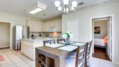 Spacious Sugar Land Home with Yard and Pool Access! - Foto 2