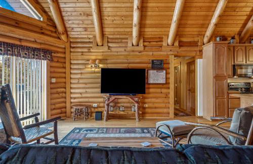 Overlook at Sleepy Creek -- Sleepy Creek Frontage, Secluded, Grill, Fire Pit, Deck, Family Friendly, Game Room, Fishing, Hammock, View, Fireplace - Foto 5