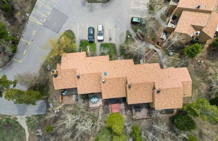 Cozy 2BR with Great Views Near Trails - Photo 23