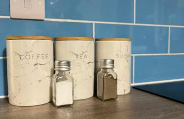 Central Bedford FREE Parking & Private Garden& Conservatory Perfect for large group of people - Foto 32