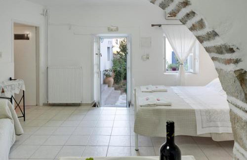 Politimis Studio N7 - Foto 1