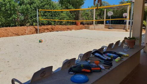 Oceanfront Villa - 8 rooms, 2 kitchens with pool, billiard table and Beach-Volleyball Court - Foto 5