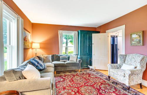 Idyllic Vermont Farmhouse Mtn Views on 200 Acres! - Foto 4