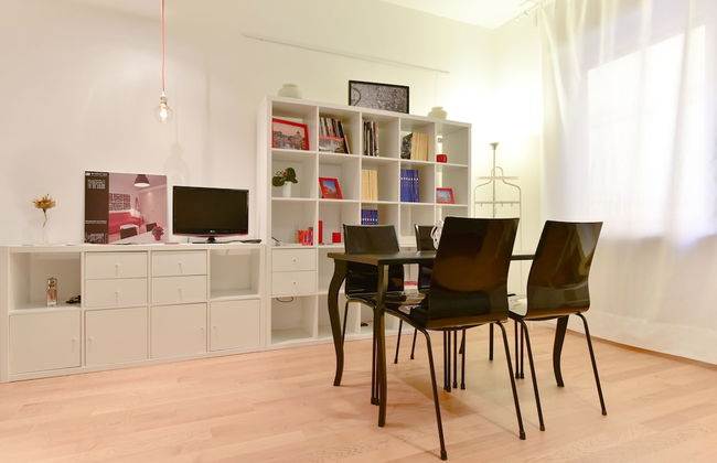 Via Veneto Design Studio - Photo 15