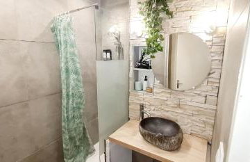 LE PETIT THAI 2 Pièces Climatisé Centre ville avec balcon - Foto 15