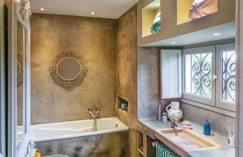 Lovely Home In Thizy-Les-Bourgs - Foto 46