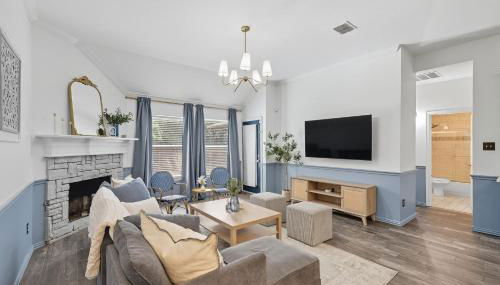 The Blue Holly - Bright & Spacious with a Pool - Foto 3