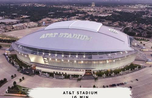 5-BD 2 5-BA Modern Retreat w Games & Hot Tub - Foto 40