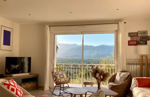 VILLA CARAMONTINU SERENA à Pinarello, proche plage, vue mer, piscine chauffée - Foto 8