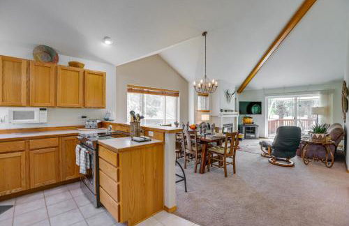 Idyllic Redmond Townhome with Furnished Deck! - Foto 8