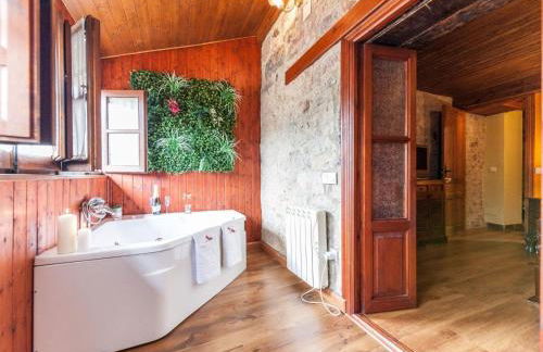 Holiday Home Berghütte mit Terrasse- Kamin und Jacuzzi by Interhome - Foto 18