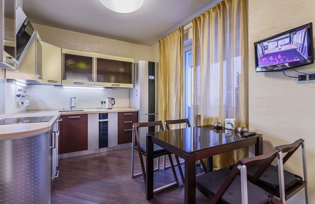 FortEstate Dmitriya Ulyanova City View - Photo 5