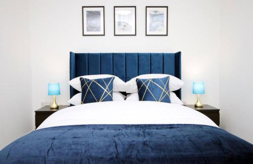 New Cardiff Bloc Exclusive Apartments By Prime Stays - Shops and Parking - Great for Groups and Families - Foto 32