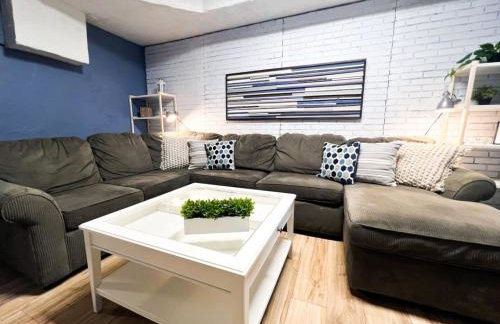 Spacious 2BR Sleeps up to 6 Art Inspired and Affordable - Foto 2