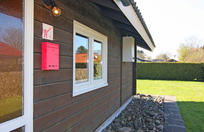 Inviting log House With 2 Terraces and Cozy Fireplace in Damp - Foto 22