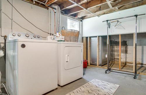 4 Mi to Bristol Beach! Coastal Retreat with Pond - Foto 20