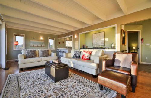 Beach Nest! Hot Tub! Sauna! BBQ Grill! AMAZING VIEWS!! Romantic Getaway! Dog Friendly!! - Foto 8