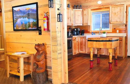 Sequoia Splendor, inside Kings Canyon NP by Visitors Center - Foto 26