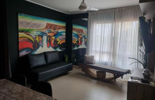 Apto 2 quartos reformado centro - Foto 1