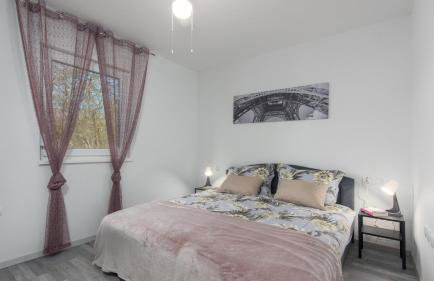 Villa Pendolina with pool and grill in Umag - Foto 7