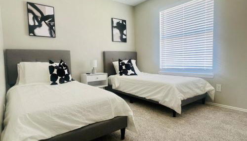 6 Bedroom Home with Pool, Centrally Located - Foto 5