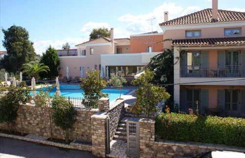 Harmony Hotel Apartments - Photo 1