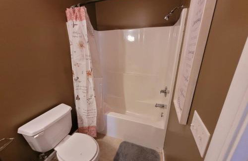 Fenced backyard! 6 miles to Cookeville Boat Dock! - Foto 28