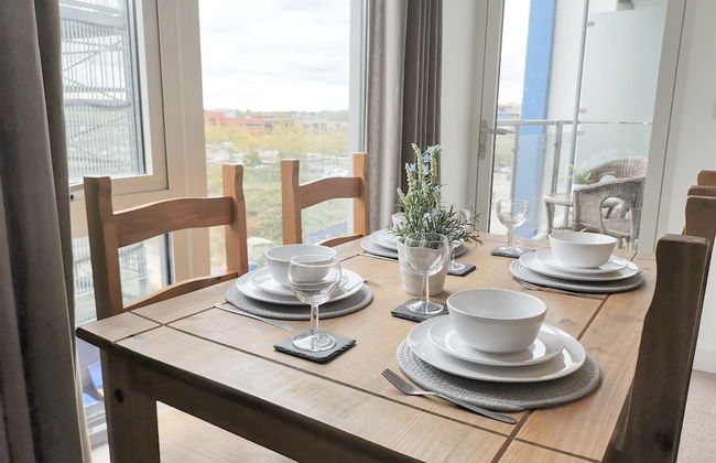 MK Hub Apartment with Oak Furniture - Foto 7