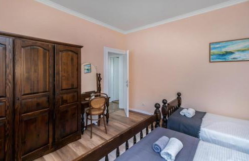3 Bedroom Beautiful Apartment In Susanj - Photo 17