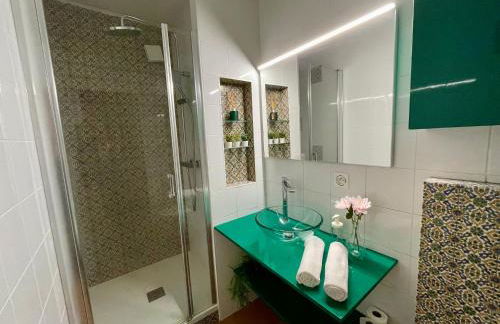 BnGo I Le Spacieux I 12 personnes, 5 chambres, 2 salle de bain, parking privé, WC séparé, Wifi - Foto 45