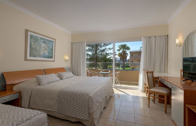 Sun Beach Resort - Photo 20