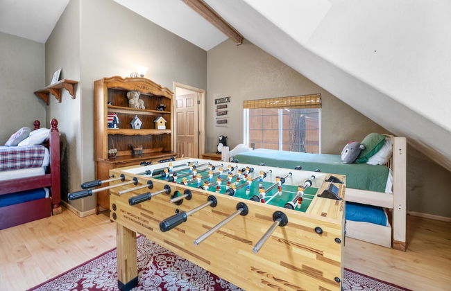 Abe's Cool Cabin - Nice luxury home with a game room, hot tub, and pool table - Foto 11