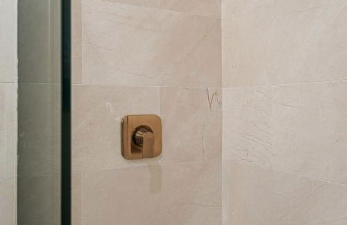 Cozy Home near Downtown - Close to Nulu - Sleeps 6 - Foto 46