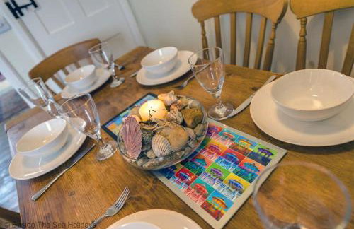 Coastguards Lantern - Photo 17