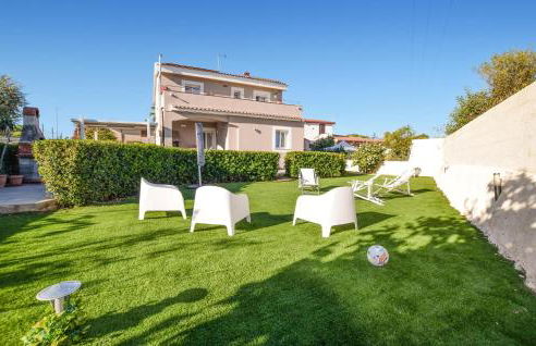 2 Bedroom Gorgeous Apartment In Ognina - Foto 1