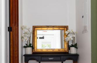 Boutique Style Condo Near Downtown Waterfront - Foto 7