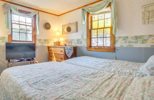 Family-Friendly Home! Walk to Sea Street Beach - Foto 16