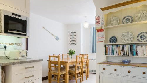 Poirot Cottage - Photo 5