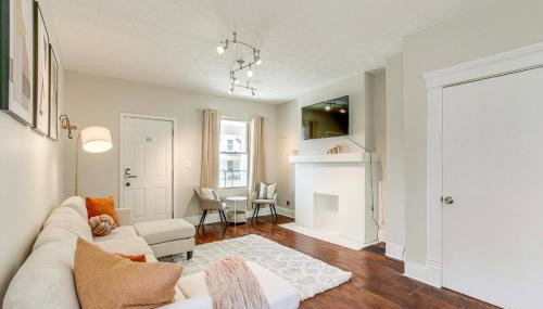 Quiet & Spacious Home Near Downtown - Foto 4