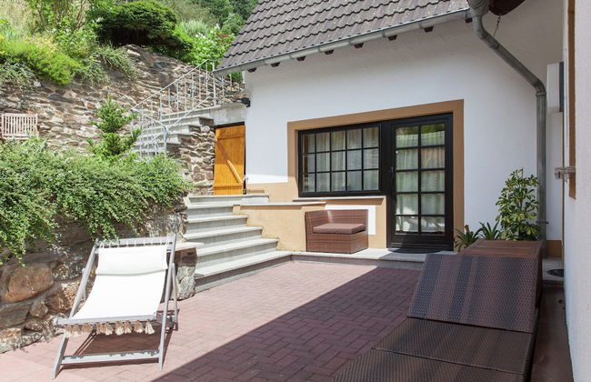 Apartment in the Hunsruck Region's Drohn Valley - Photo 1