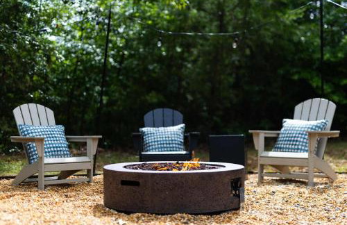 Monarch's Roost Luxe Cabin w Hot Tub and Sauna 10 Min to Helen - Foto 48