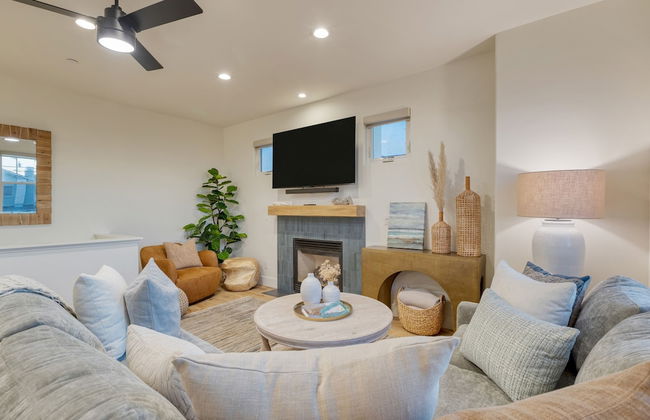 Sunset Serenity by Avantstay Rooftop w Hot Tub Fire Pit 3 Blocks to Beach - Foto 6