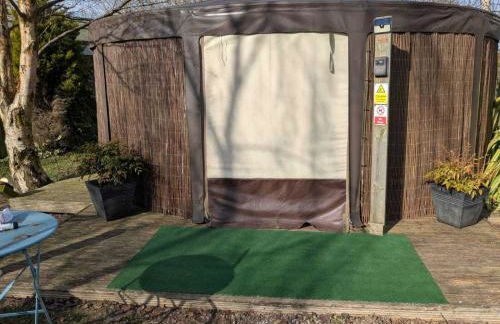 The Little Hide - Adult Only Camping Pods - Foto 42